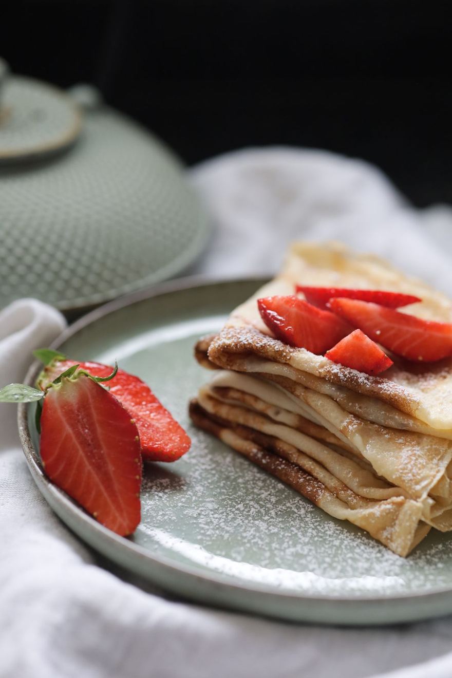 Crêpe sucrée aux fraises et sucre glace — DaMaNN FoOd